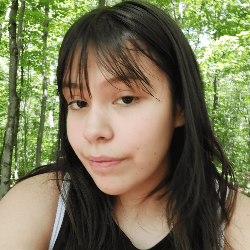 HEADSHOT (5)