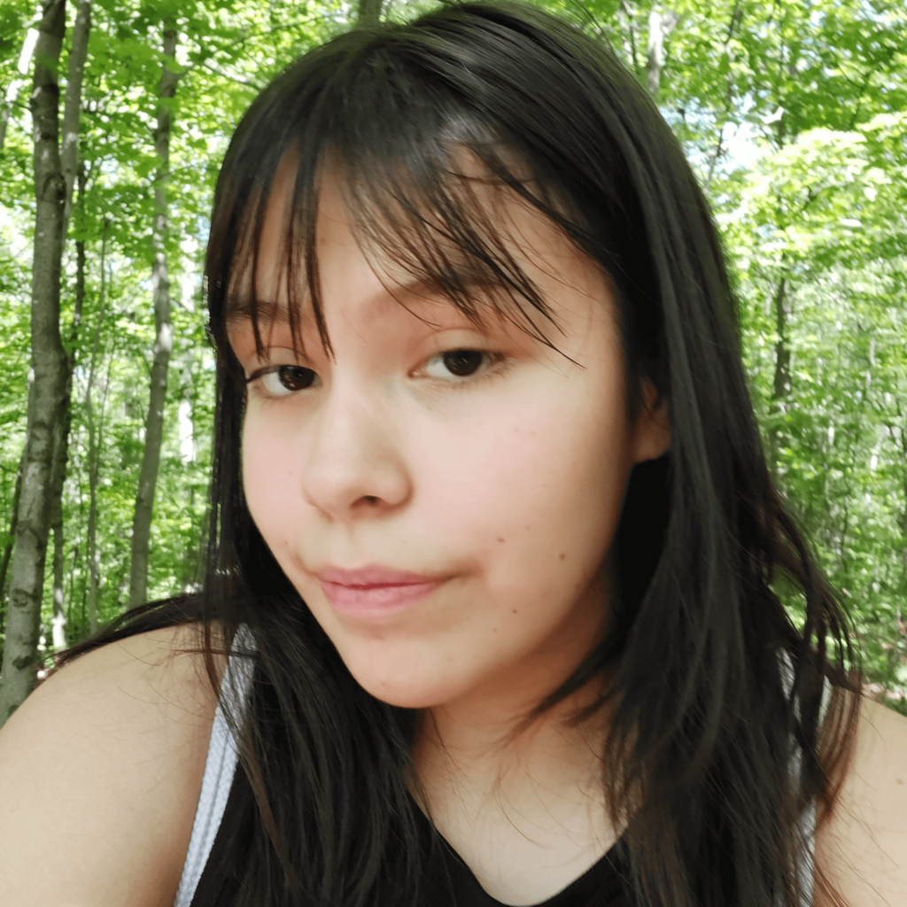 HEADSHOT (5)